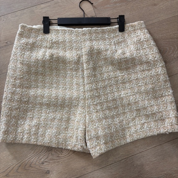Express Tweed Metallic Shorts Beige Gold Size 14 - Picture 3 of 8